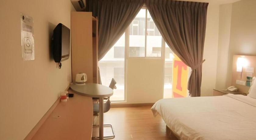 Hotel City Comfort Inn Puchong Zewnętrze zdjęcie