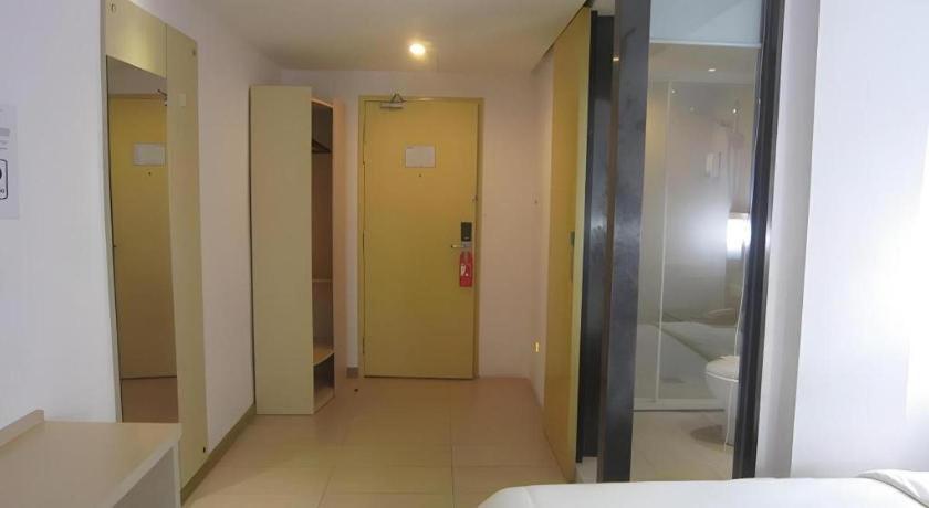 Hotel City Comfort Inn Puchong Zewnętrze zdjęcie